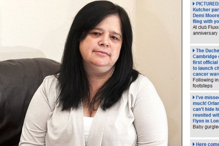 Debbie vaknaði einn daginn og fór að tala með kínverskum hreim. Skjáskot af heimasíðu Daily Mail.