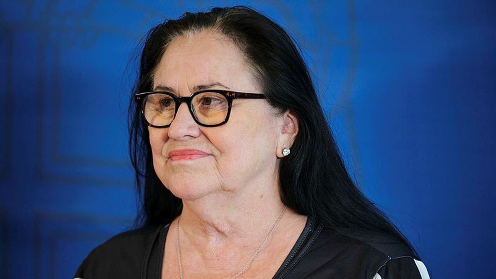 Bein út­sending: Svarar fyrir skipu­lags­breytingar á fram­halds­skólum