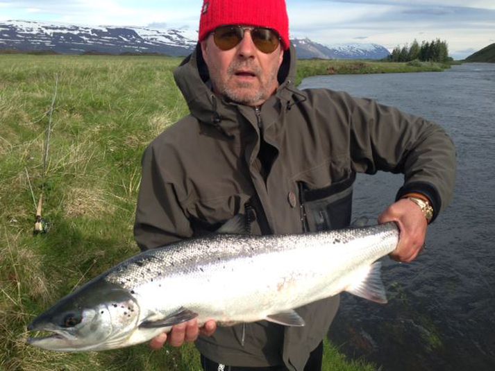 Bubbi heilsaði vinum sínum með tilvitnun í eigið lag og texa: Sumarið er tíminn.