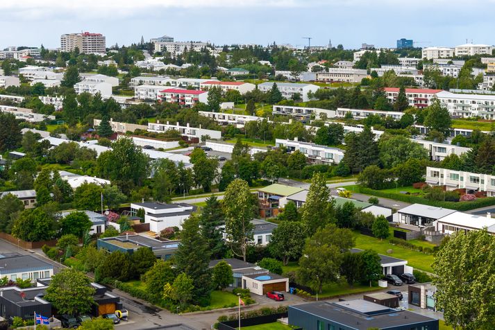 Húsnæðisvísitala hækkar í fyrsta skipti í þrjá mánuði. 