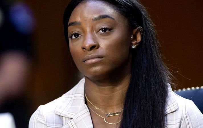 Simone Biles var ein af þeim fimleikakonum sem áttu mjög erfitt eftir áralanga misnotkun læknis bandaríska fimleikalandsliðsins.