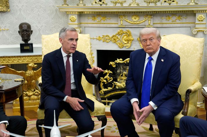 Það andar verulega köldu milli þeirra Mark Carney forsætisráðherra Kanada og Donalds Trump Bandaríkjaforseta. Óljóst er hvernig viðskiptasamband ríkjanna tveggja geti spilast út nú þegar viðræður hafa að mestu leyti runnið út í sandinn.