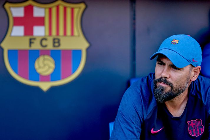 Valdes að stýra U-19 ára liði Barcelona.