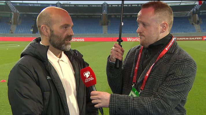 Arnar Gunnlaugsson í viðtali við Val Pál Eiríksson rétt fyrir leikinn mikilvæga í kvöld.