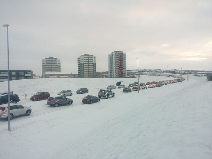 Mikil umferðarteppa myndaðist í Salahverfinu í október.