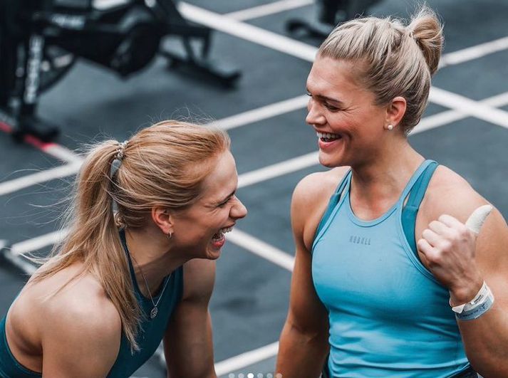 Anníe Mist Þórisdóttir og Katrín Tanja Davíðsdóttir eru einu fyrrum heimsmeistarar sem eru að keppa í kvennaflokkinum.