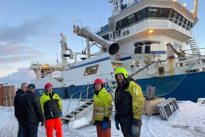 Skipverjar á Hákoni EA voru að koma af kolmunnaveiðum við Færeyjar. Þeir bíða þess núna hvort næstu túrar verði á loðnumið. Myndin var tekin á Vogabakka í Reykjavík í janúar í fyrra.