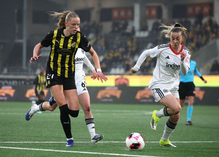 Thelma Karen á sprettinum í leik með BK Hacken. 