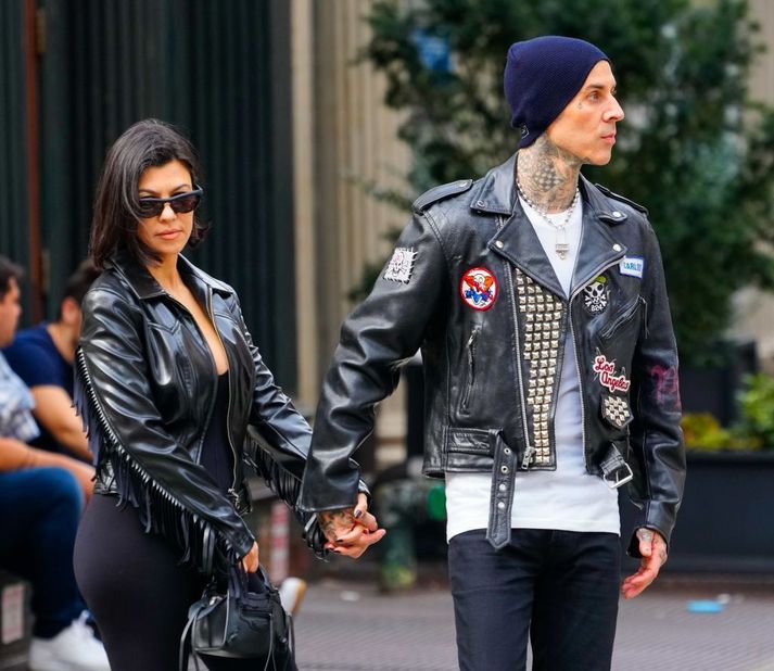 Um átta mánuðir eru nú síðan þau Kourtney Kardashian og Travis Barker opinberuðu samband sitt.