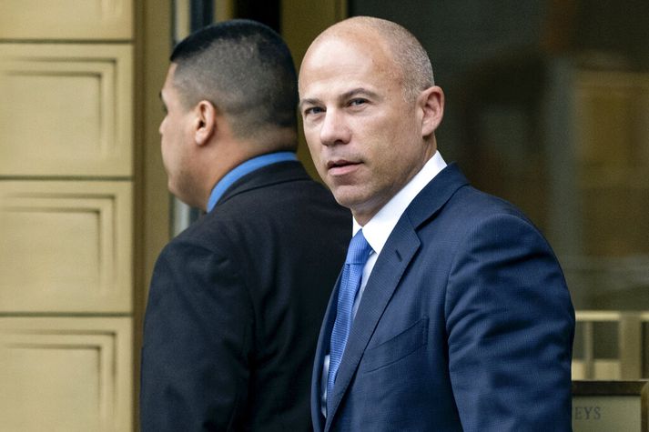 Fræðgarstjarna Michaels Avenatti hneig eins snöggulega og hún reis. Hann á nú yfir höfði sér áratuga fangelsisvist.