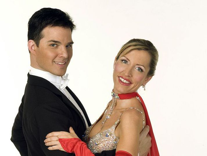Heather Mills ásamt dansfélaga sínum í þættinum Dancing With the Stars.