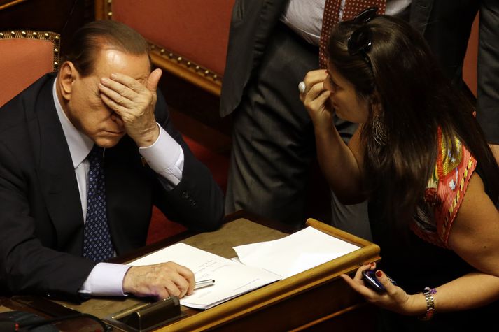 Berlusconi á þingi í morgun meðan Letta hélt ræðu sína.