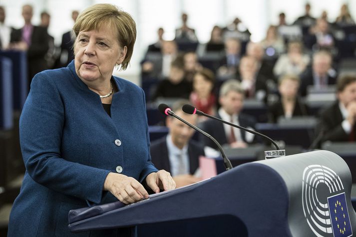 Angela Merkel á fundi Evrópuþingsins í dag.