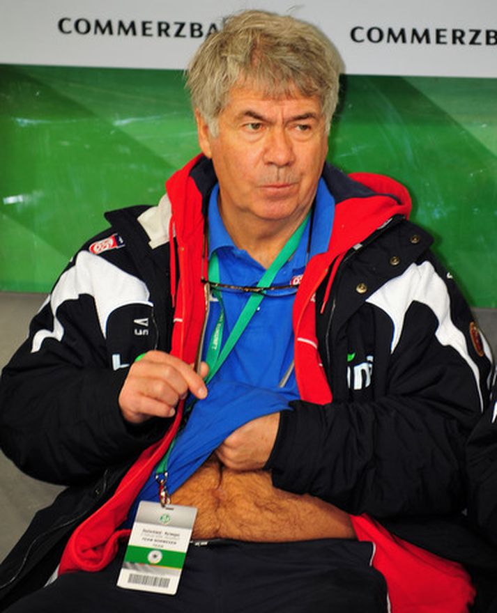 Egil „Drillo" Olsen verður áfram með norska landsliðið.