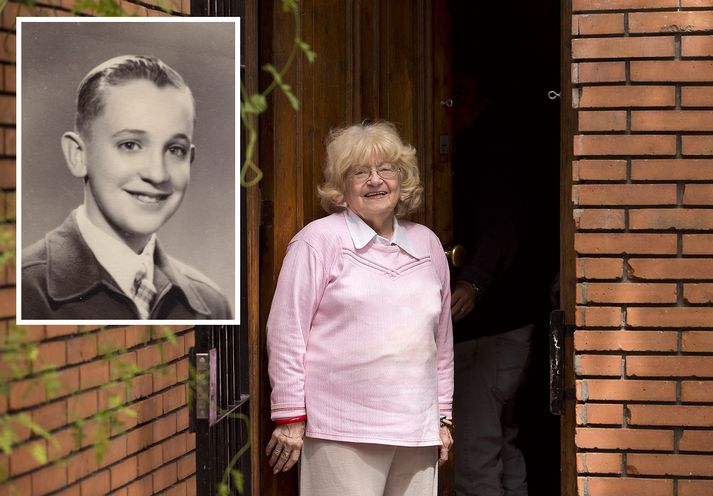 Amalia Damonte. Á innfelldu myndinni er Frans páfi ungur að árum.