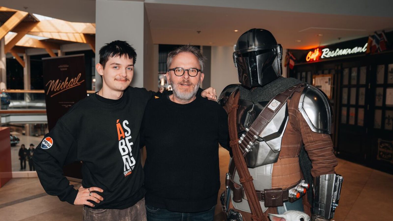 Stór­kost­leg stemning á glæsi­legri for­sýningu Star Wars