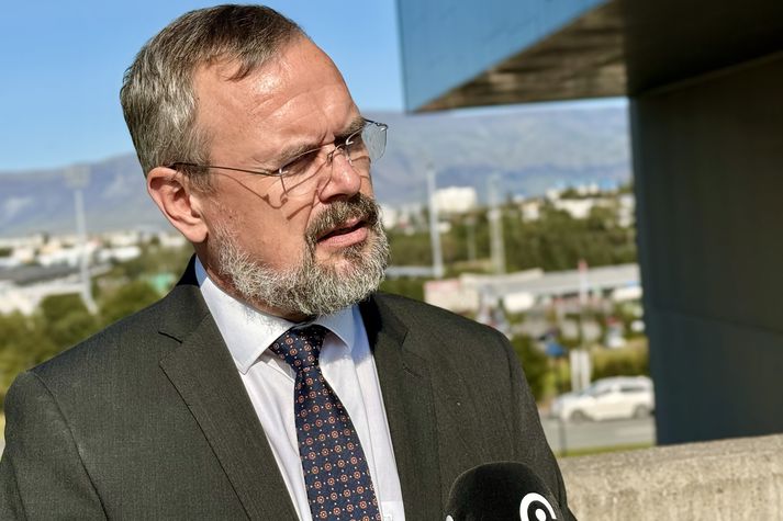 Daði Már Kristófersson fjármálaráðherra segir ákvörðun Seðlabankans um óbreytta stýrivexti vera vonbrigði.