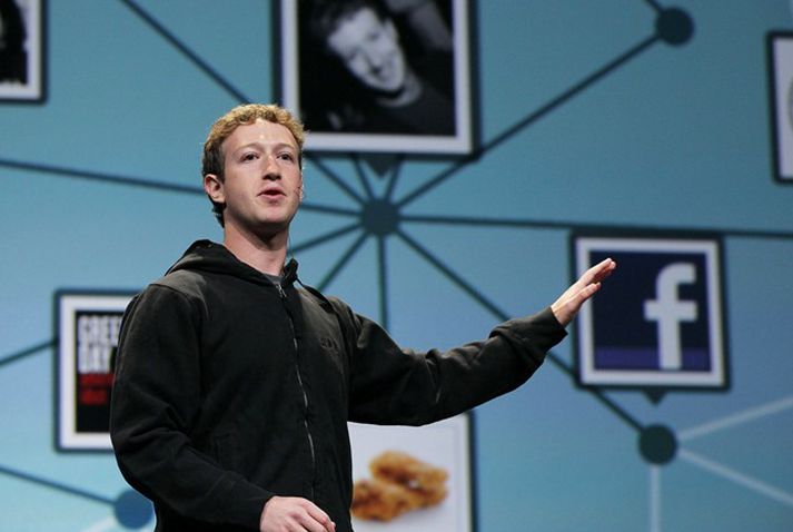 Zuckerberg hélt ræðu í apríl þar sem hann kynnti hinar umdeildu breytingar á Facebook.