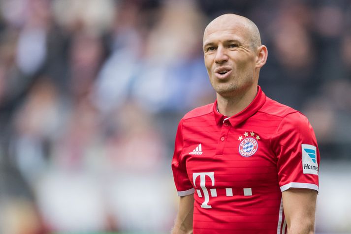 Robben skoraði fyrra mark Bayern gegn Frankfurt.