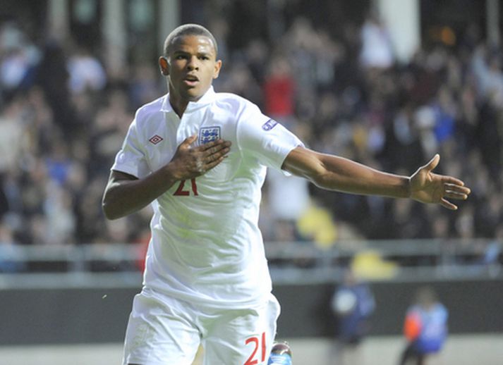 Frazier Campbell fagnar marki sínu í gær.