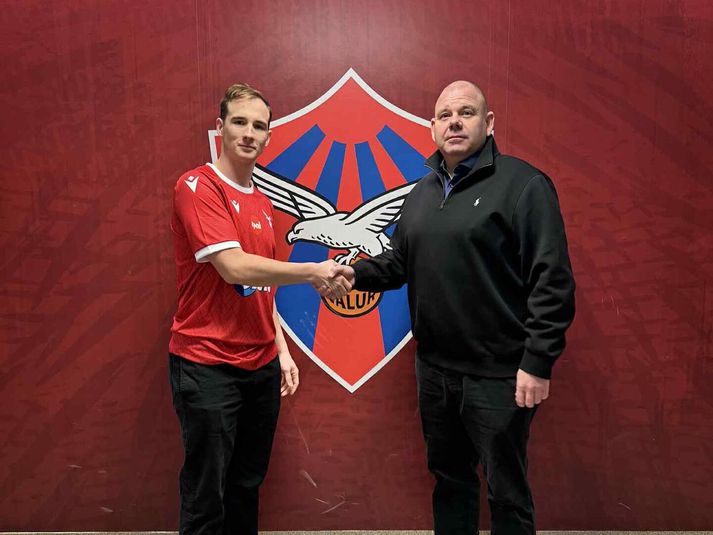 Arnór Snær og Ágúst Þór eftir undirskriftina á Hlíðarenda.