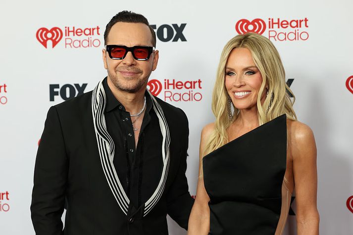 Donnie Wahlberg með eiginkonu sinni and Jenny McCarthy.