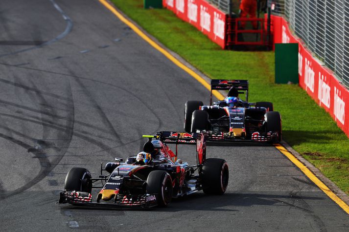 Carlos Sainz endaði framar en Max Verstappen.