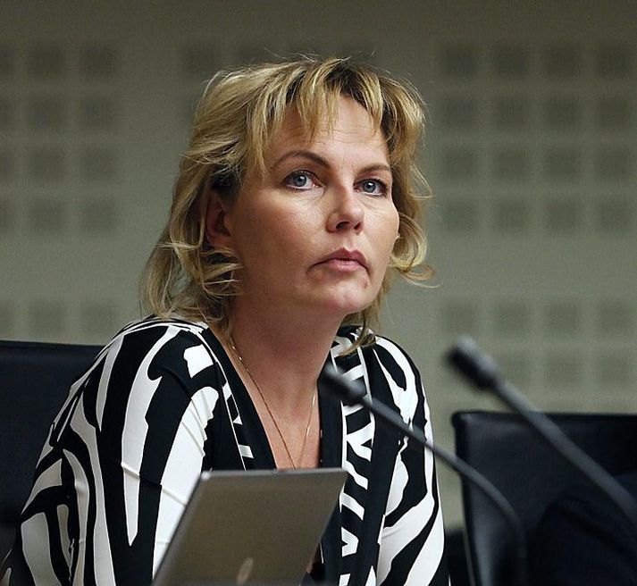 Guðríður Arnardóttir, oddviti Samfylkingarinnar í Kópavogi, segist engin merki hafa séð um sviðstjórastörf fyrrverandi bæjarstjóra.