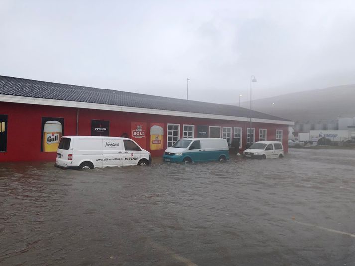 Veðrið hefur verið snarvitlaust í dag. Myndin er tekin á Akureyri.