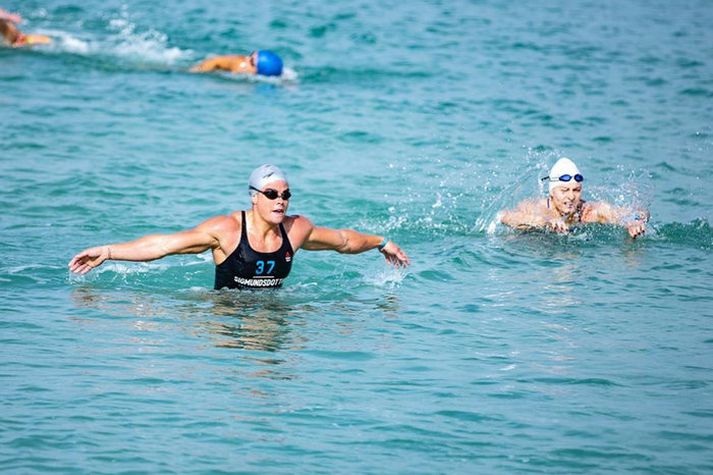 Sara Sigmundsdóttir í sundinu í dag.