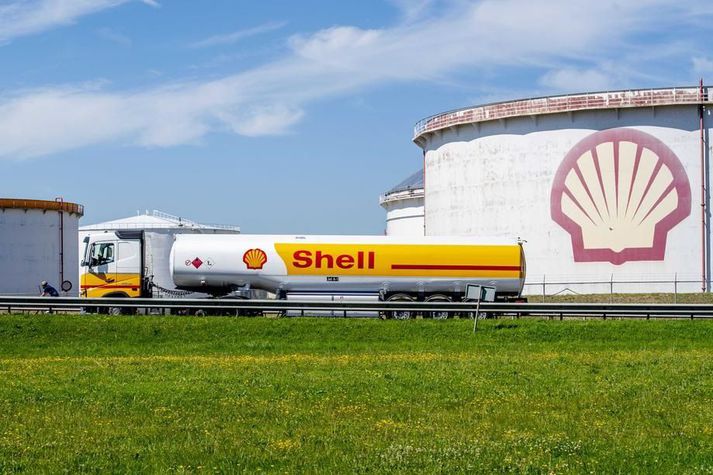 Shell hafði áður sagst stefna að því að verða kolefnishlutlaust fyrir árið 2050.