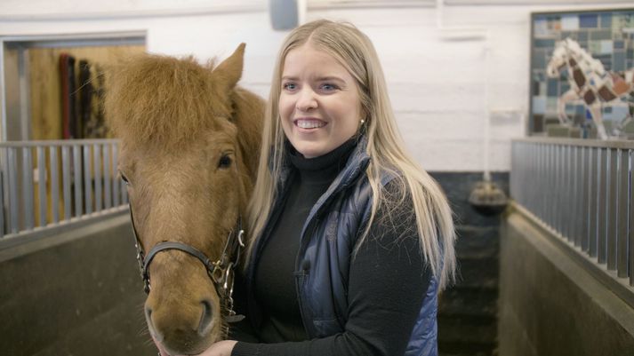 Áslaug Arna Sigurbjörnsdóttir dómsmálaráðherra er viðmælandi í mannlífsþættinum Hestalífið.