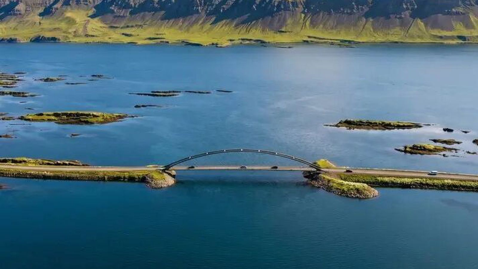 Til­boðum hafnað í glæsibrúna en efnt til samkeppnisviðræðna