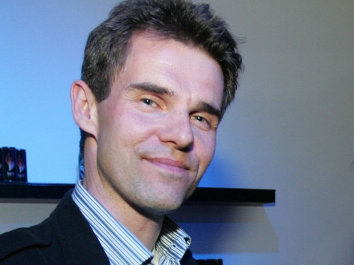 Skúli Helgason.