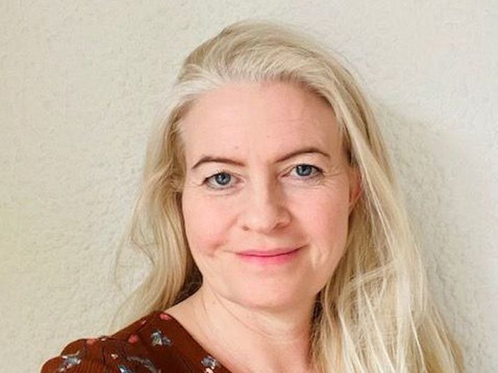 Málfríður Stefanía Þórðardóttir ljósmóðir og  formaður Heilsuhags- hagsmunasamtaka í heilbrigðisþjónustu segir skorta á réttastöðu sjúklinga í heilbrigðiskerfinu. Það þurfi að stofna embætti umboðsmanns júklinga.  