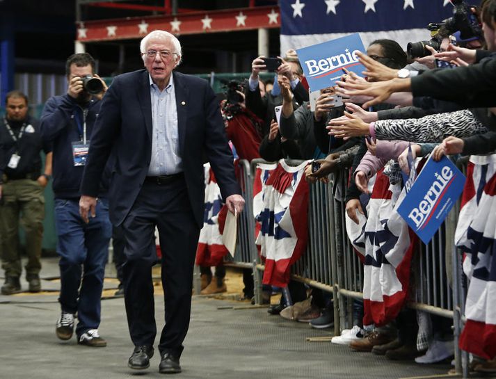 Sanders er efstur í forvali demókrata án þess að hafa fengið meirihluta atkvæða. Rússar eru sagðir reyna að hjálpa framboði hans með það fyrir augum að ala á sundrung innan flokksins.