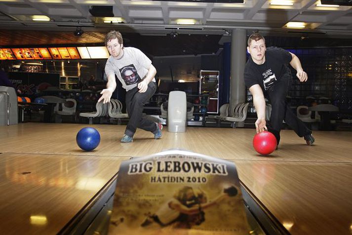 Svavar og ólafur Svavar Helgi og Ólafur Sverrir skipuleggja The Big Lebowski-hátíðina í fjórða sinn.fréttablaðið/valli