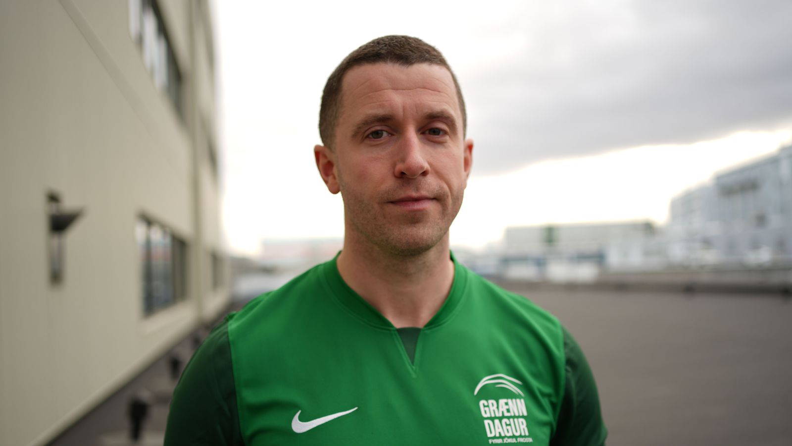 Minnist sonar síns og styður við börn í sorg