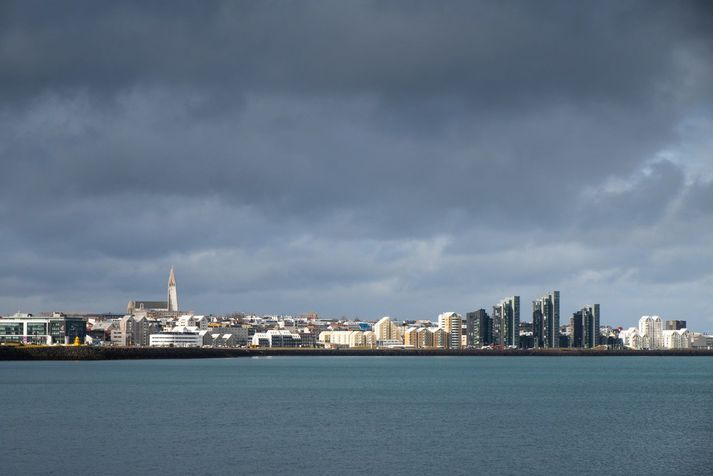 Meiri sveiflur eru í uppbyggingu íbúða hér á landi en í nágrannalöndunum. 