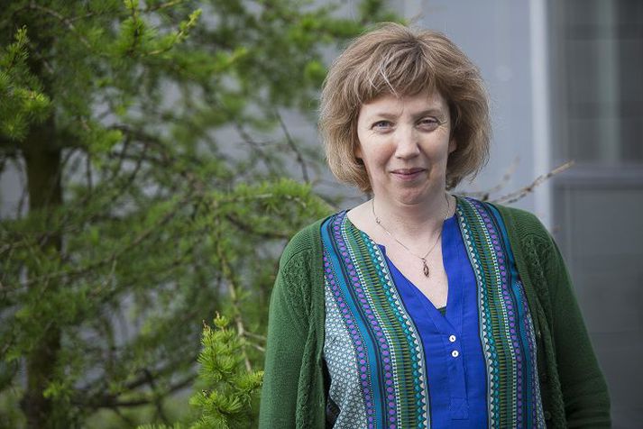 Margrét Einarsdóttir kemst að þeirri niðurstöðu í doktorsritgerð sinni að togsteita ríki milli efnahagslegrar og líkamlegrar velferðar ungmenna þegar kemur að atvinnuþátttöku. Vísir/Danni