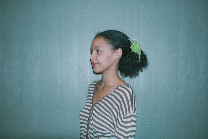 Erna Kanema Mashinkila ræddi við blaðamann um sýninguna Þegar ég sé þig sé ég mig.