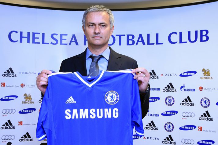 Mourinho á blaðamannafundinum í hádeginu
