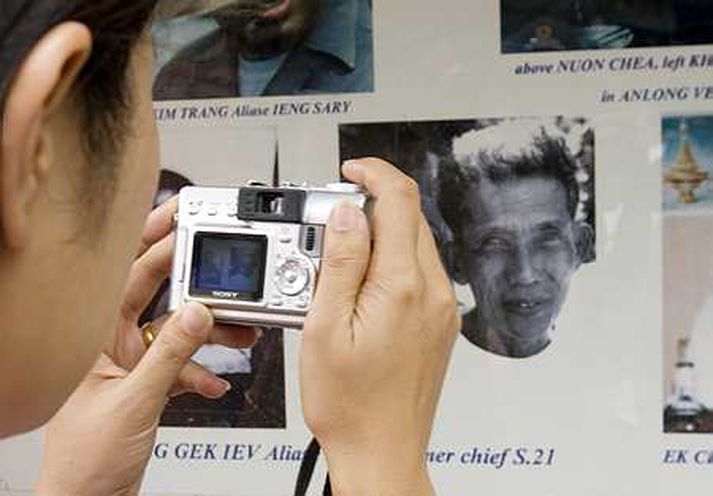 Margir af ráðamönnum Rauðu Kmeranna eru enn eftirlýstir.