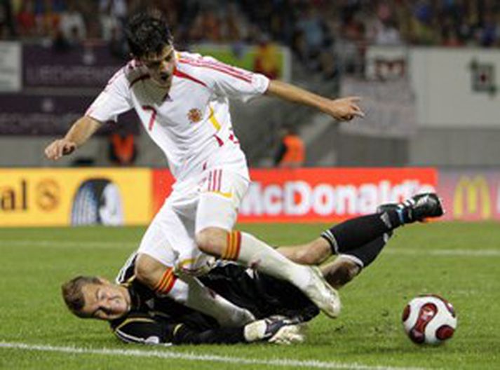 David Villa skoraði tvö fyrir Spánverja