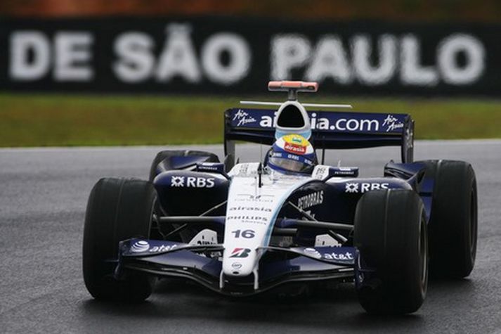 Nico Rosberg í Williams-keppnisbifreð sinn á síðasta tímabili.