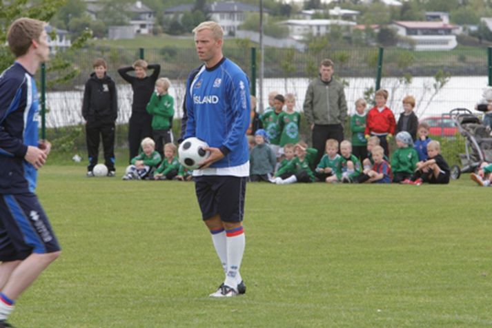 Eiður Smári Guðjohnsen gæti átt eftir að stefna DV. Mynd/ Vilhelm.