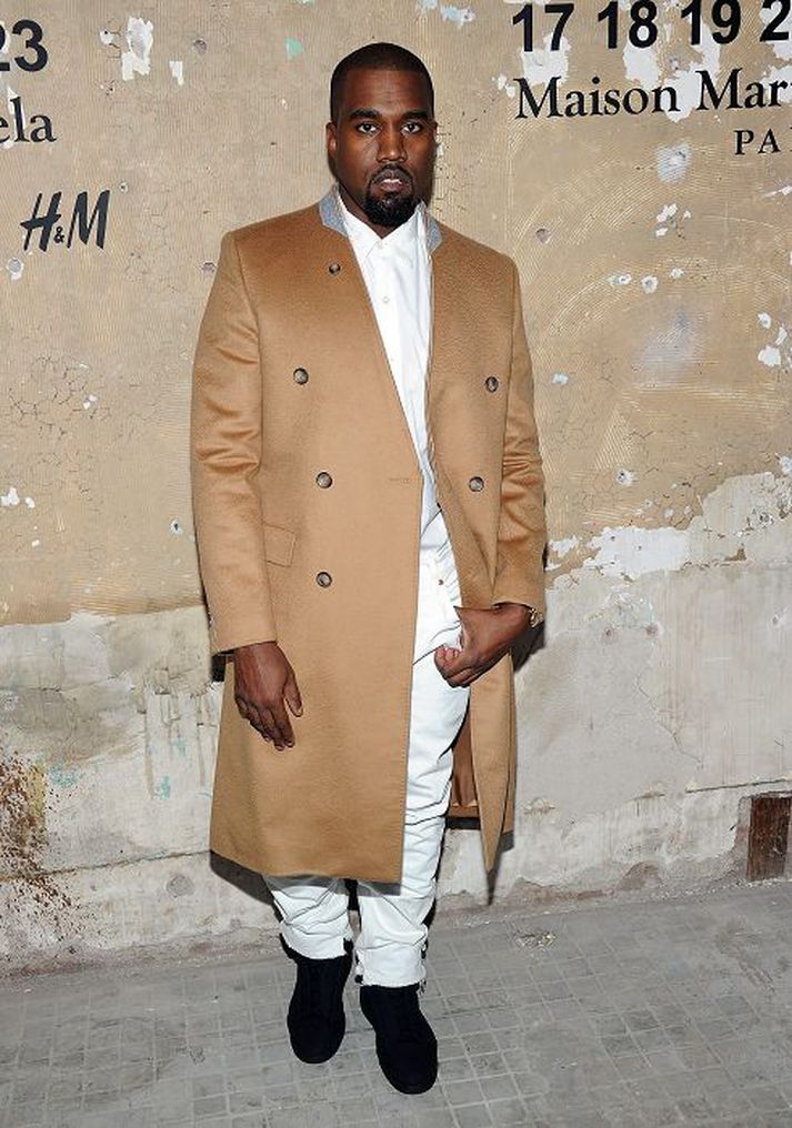 Kanye West þvertekur fyrir að skipta á North West.