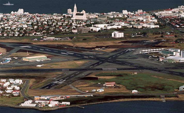 Umrætt landssvæði við Skerjafjörð sést neðst á myndinni.