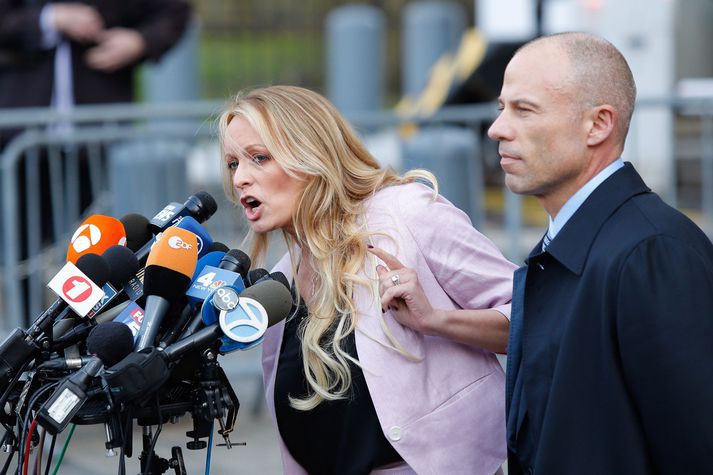 Michael Avenatti ásamt skjólstæðingi sínum, Stormy Daniels.