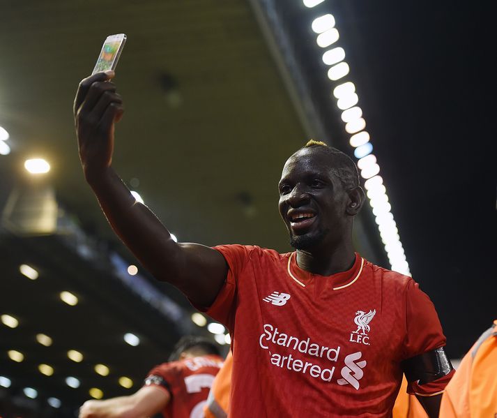 Sakho tekur eitt stykki "selfie".